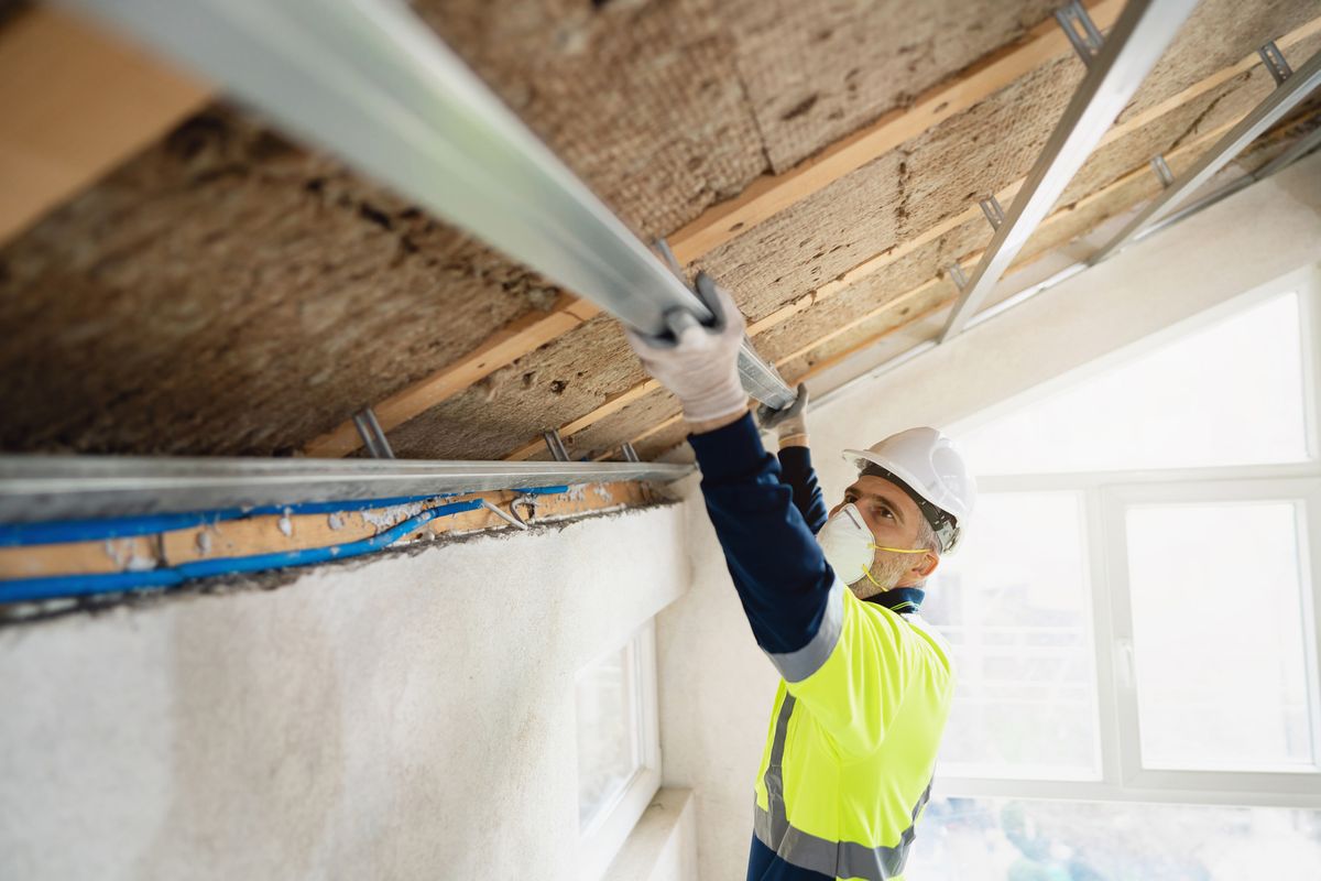 Материалы для звукоизоляции потолка.