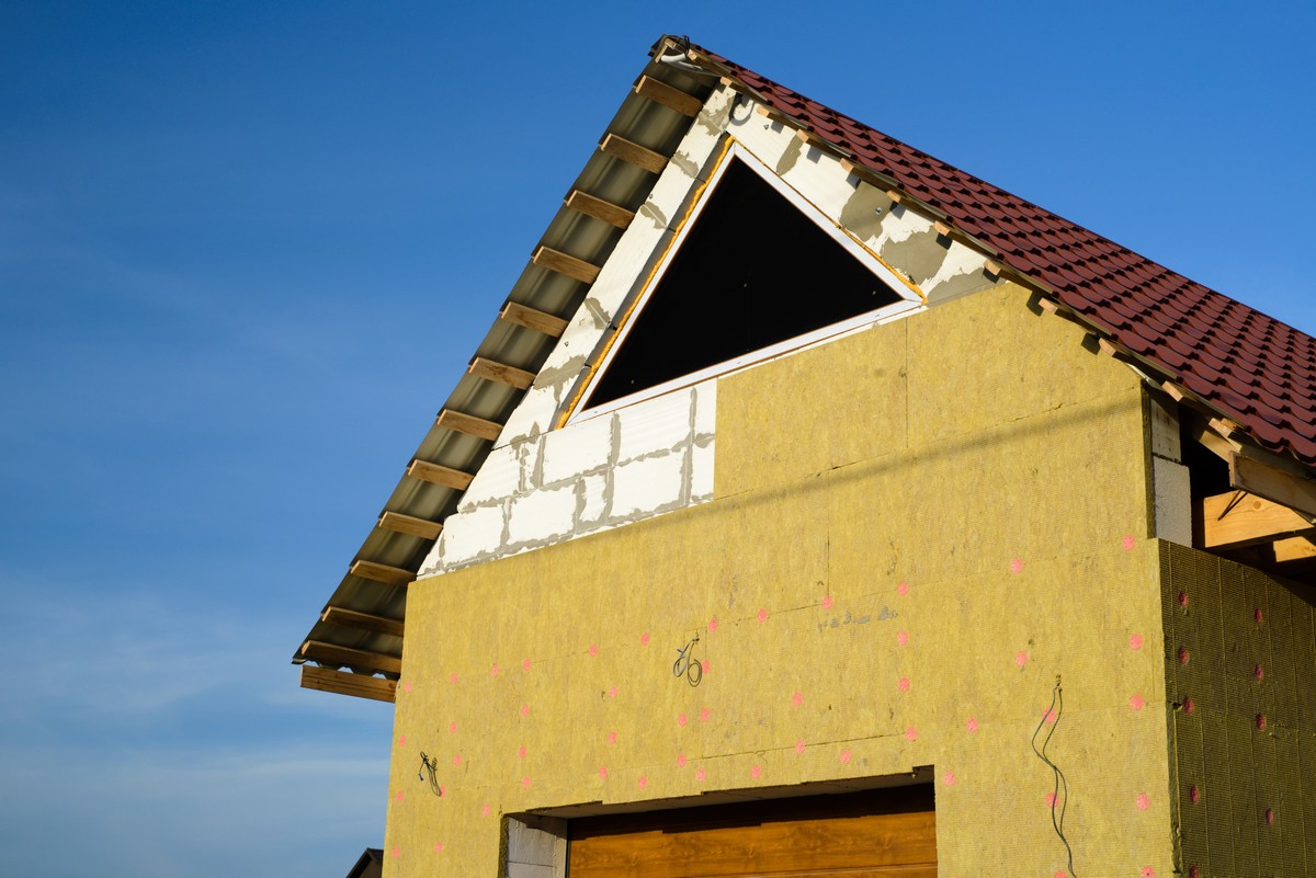 Утепление фасадов дома минватой: преимущества и основные технологии_7