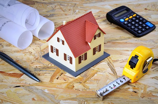 Утепление фасада: выбор и цена материала